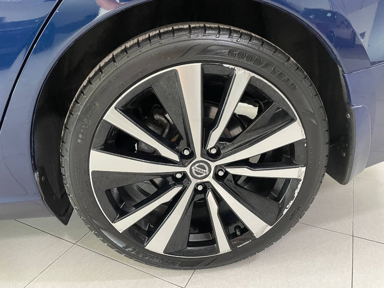 Used 2022 Nissan Altima 2.5 SR FWD image 11