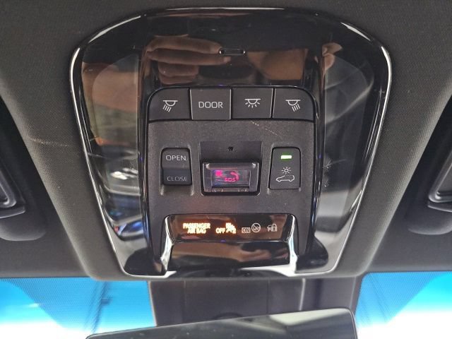 Certified 2021 Toyota Venza Limited w/ Advanced Technology Package AWD/4WD image 29