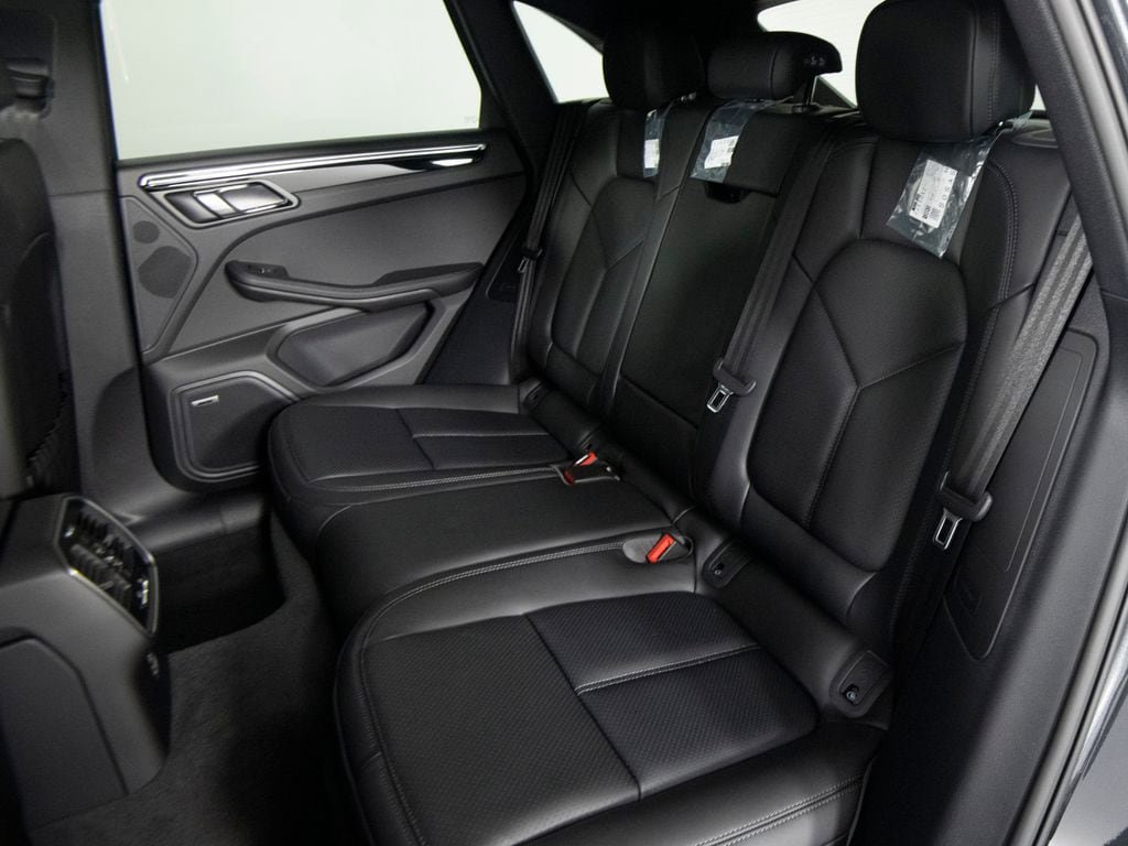 New 2026 Porsche Macan S AWD/4WD image 35