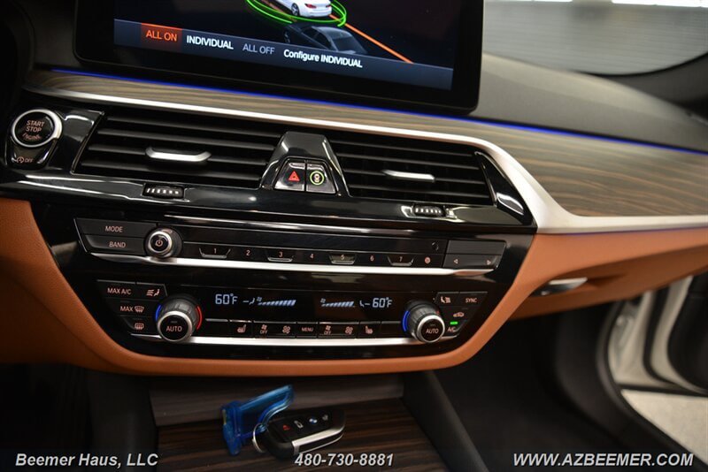 Used 2023 BMW 530i w/ Premium Package RWD image 39