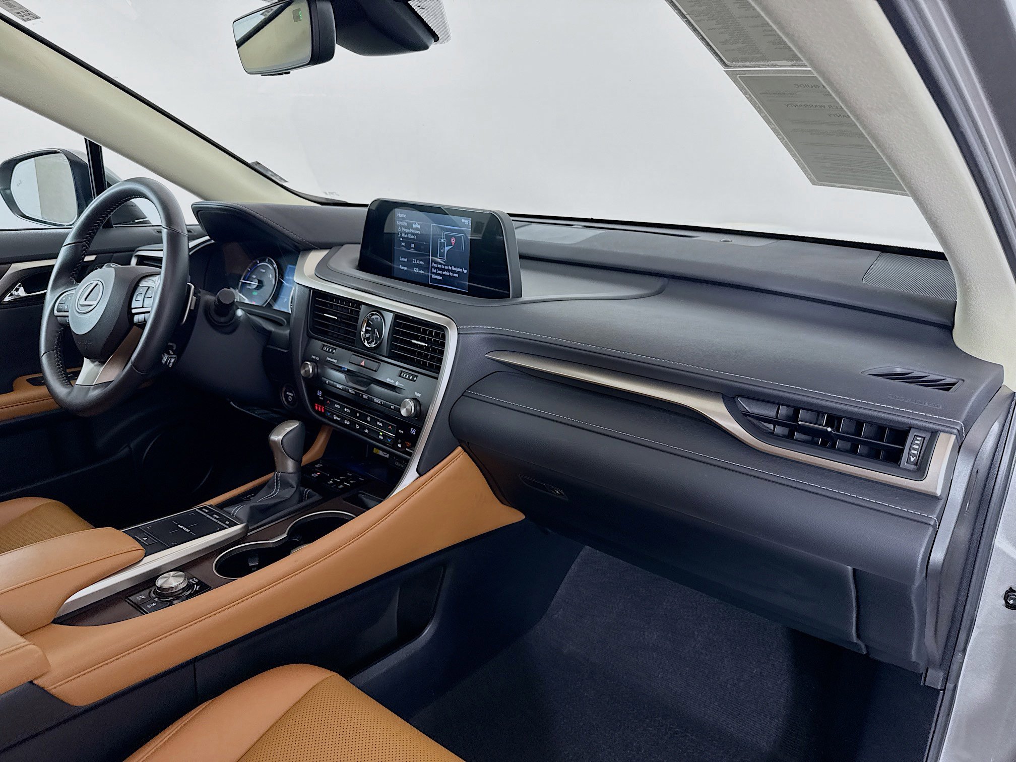 Certified 2022 Lexus RX 450h AWD w/ Premium Package image 27