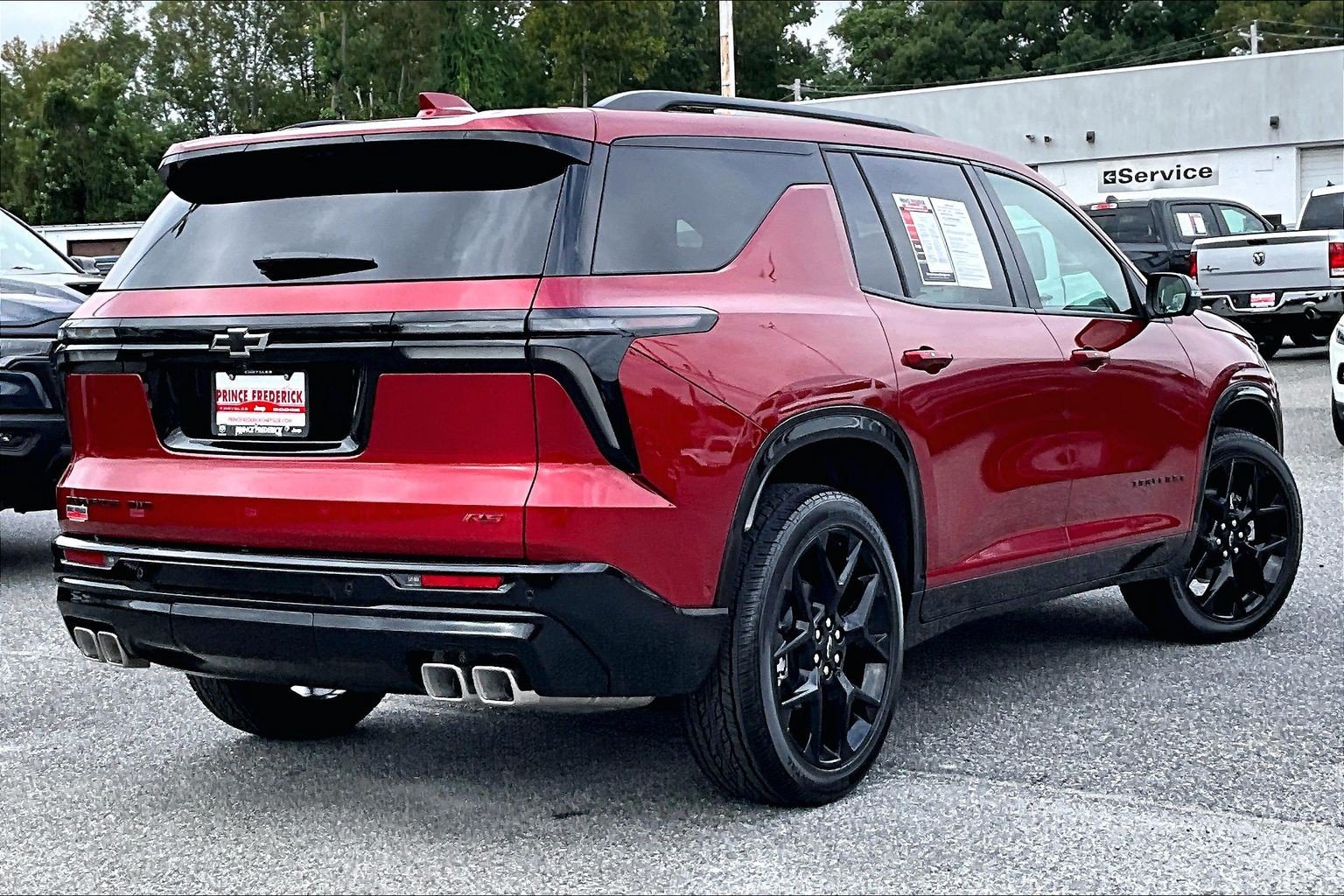 Used 2026 Chevrolet Traverse RS w/ LPO, Floor Liner Package AWD/4WD image 10