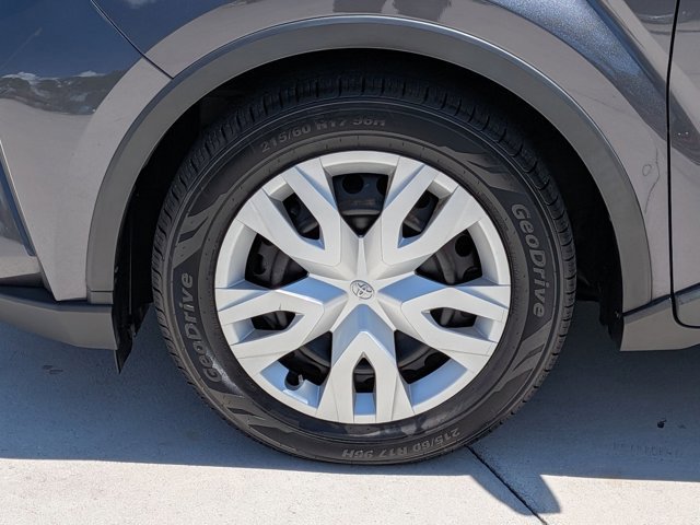 Used 2021 Toyota C-HR LE FWD image 22