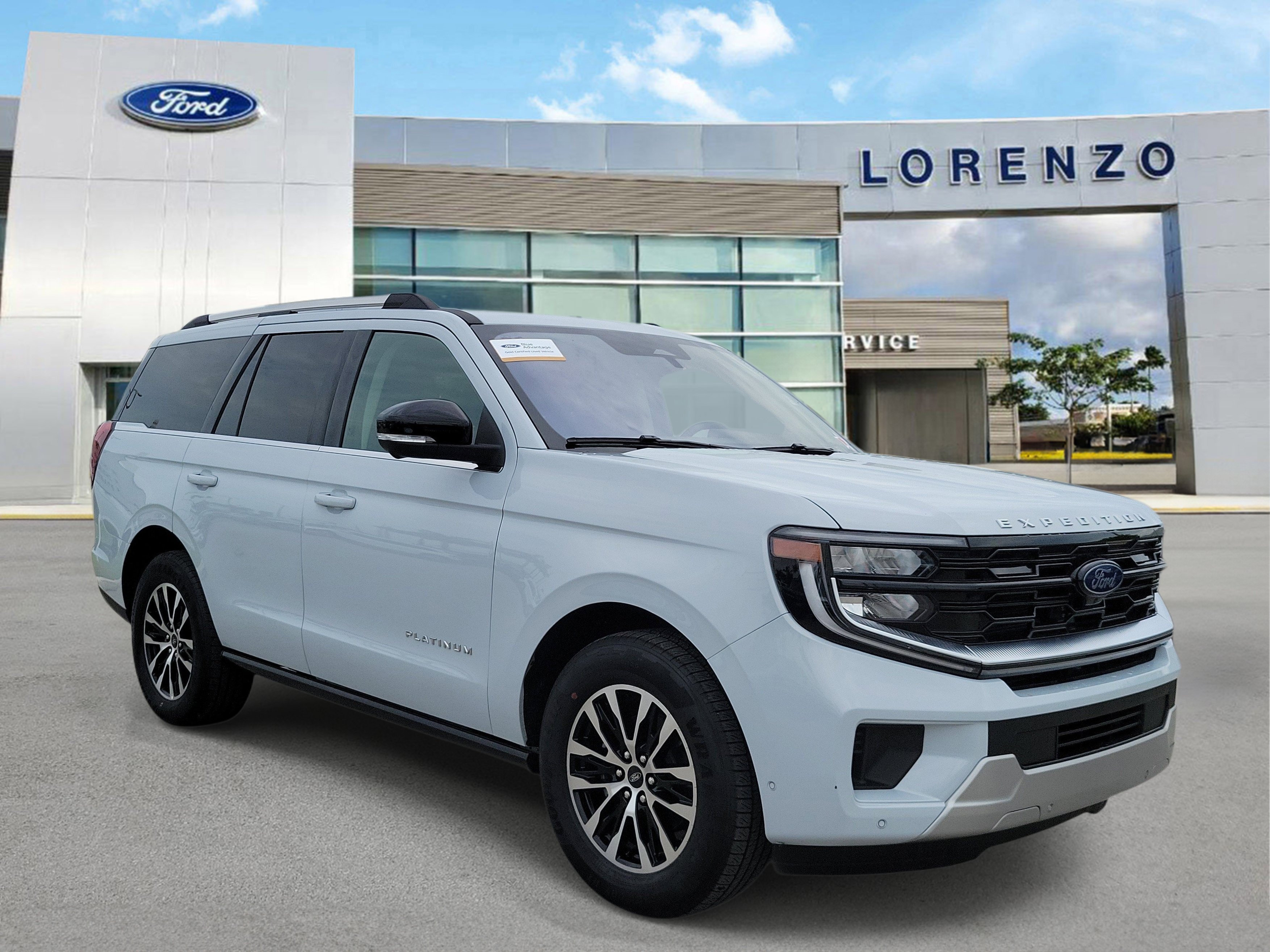 Certified 2025 Ford Expedition Platinum AWD/4WD image 3