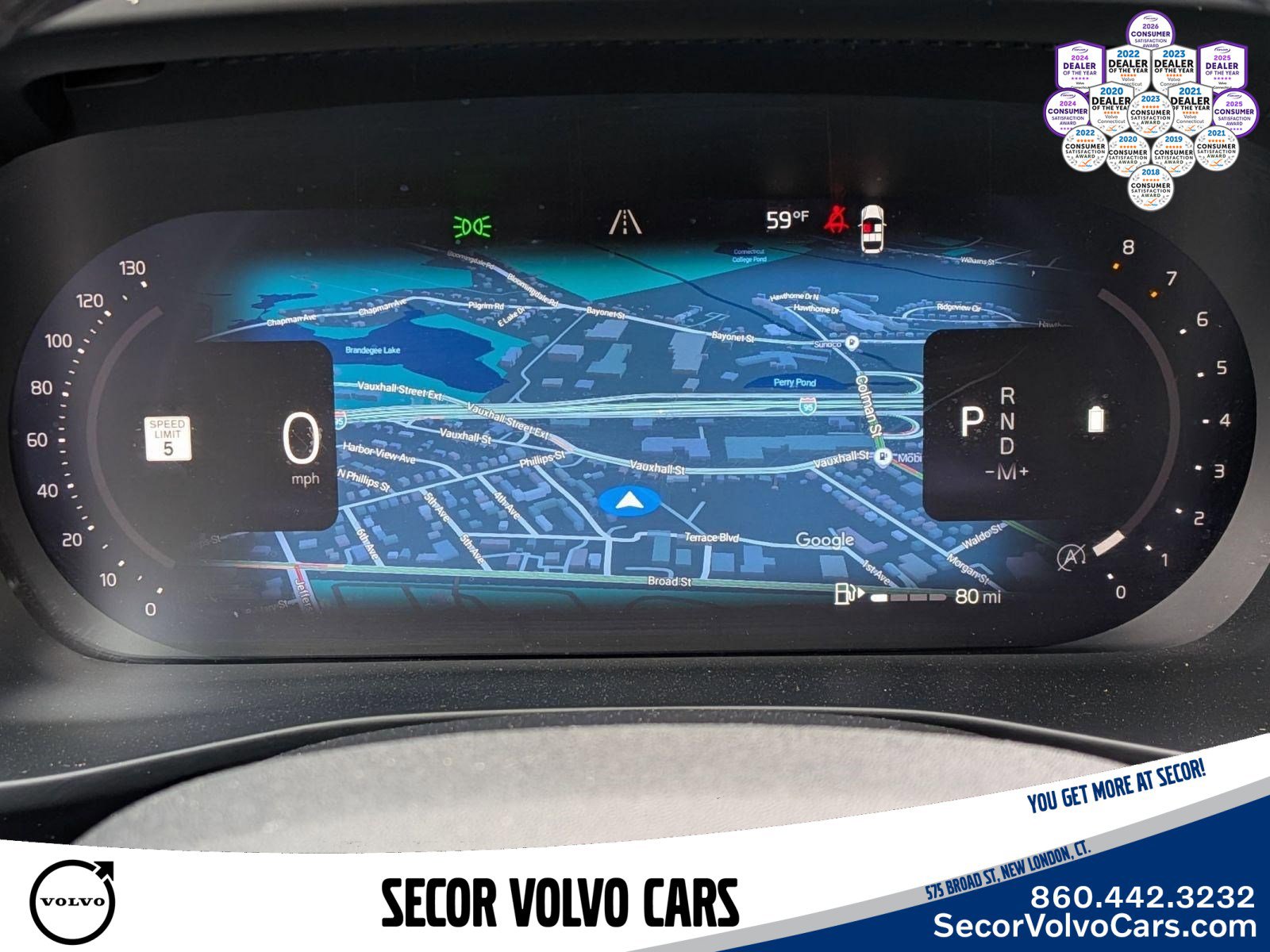 Certified 2023 Volvo XC40 B5 Plus w/ Driver Assist Package AWD/4WD image 23