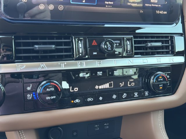 New 2026 Nissan Pathfinder Platinum AWD/4WD image 34