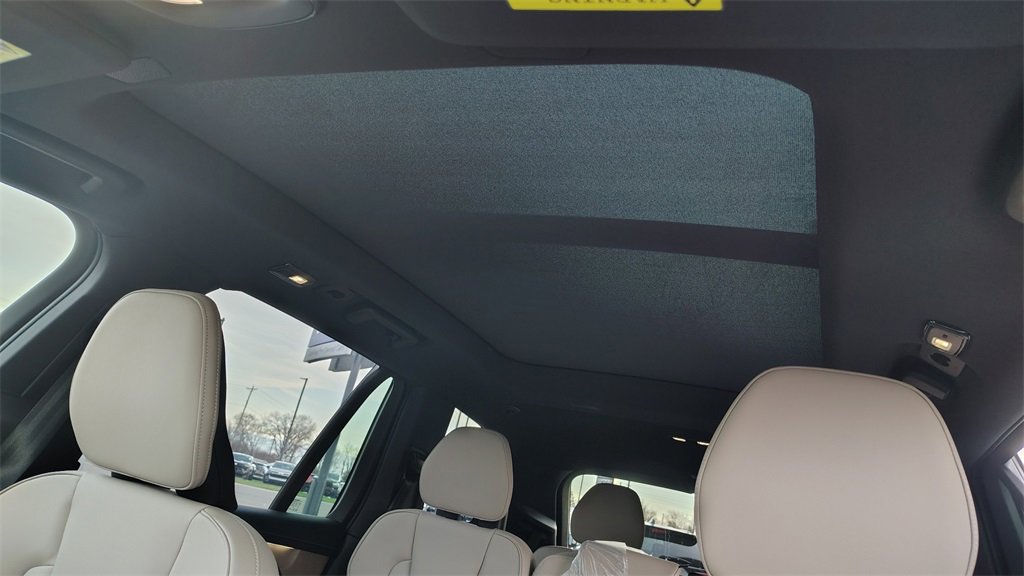 New 2026 Volvo XC90 B5 Plus image 24