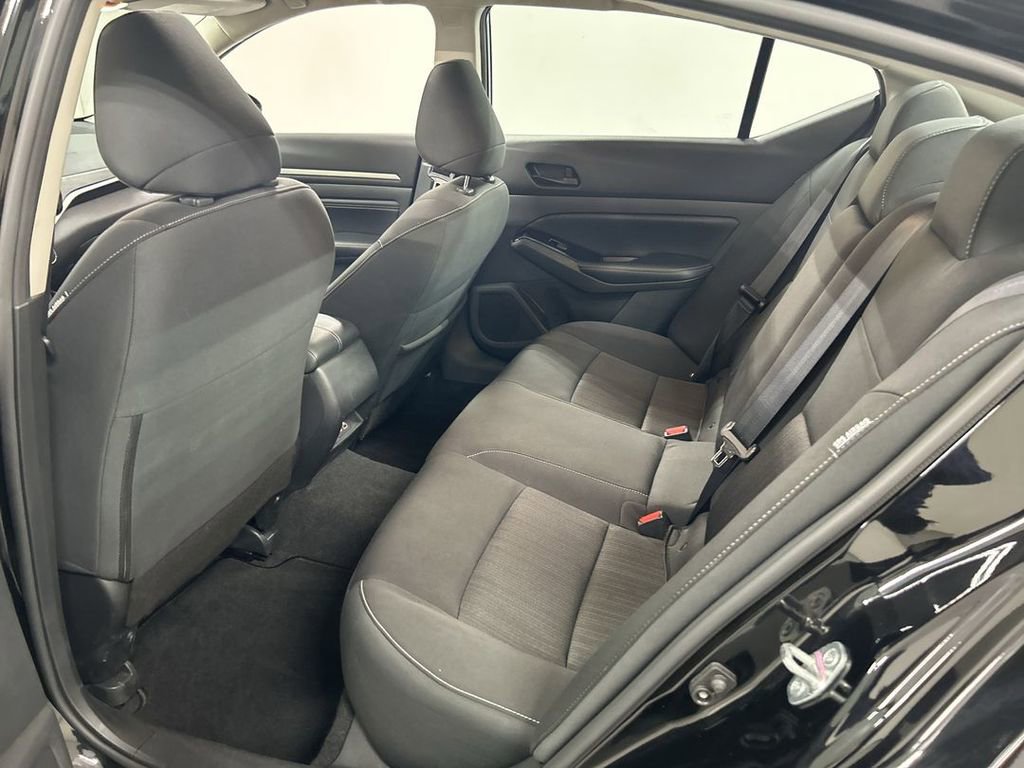 Used 2023 Nissan Altima 2.5 SV w/ SV Premium Package AWD/4WD image 21