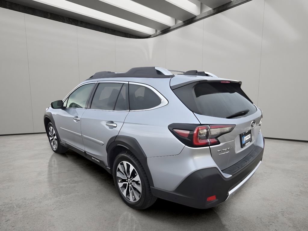 Used 2024 Subaru Outback Touring image 3