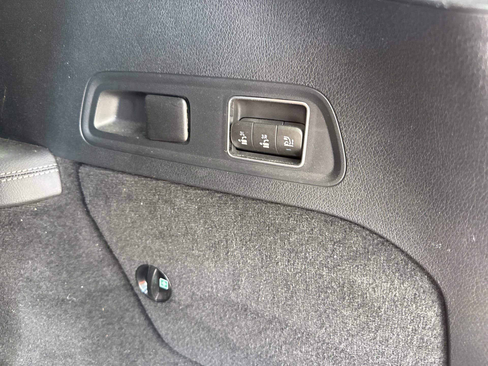 Used 2024 Mercedes-Benz GLS 450 4MATIC image 45