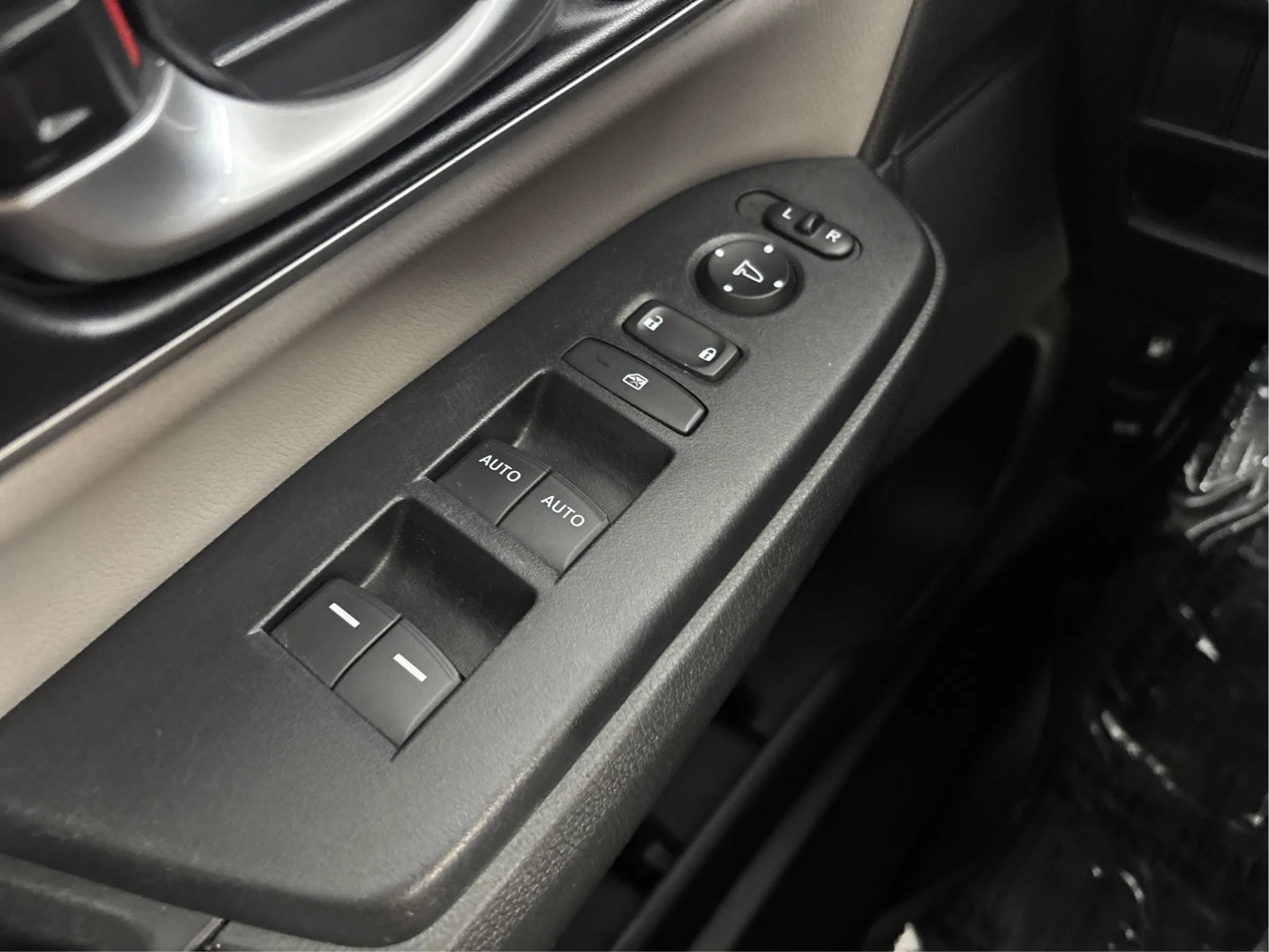 Used 2019 Honda CR-V EX-L image 40
