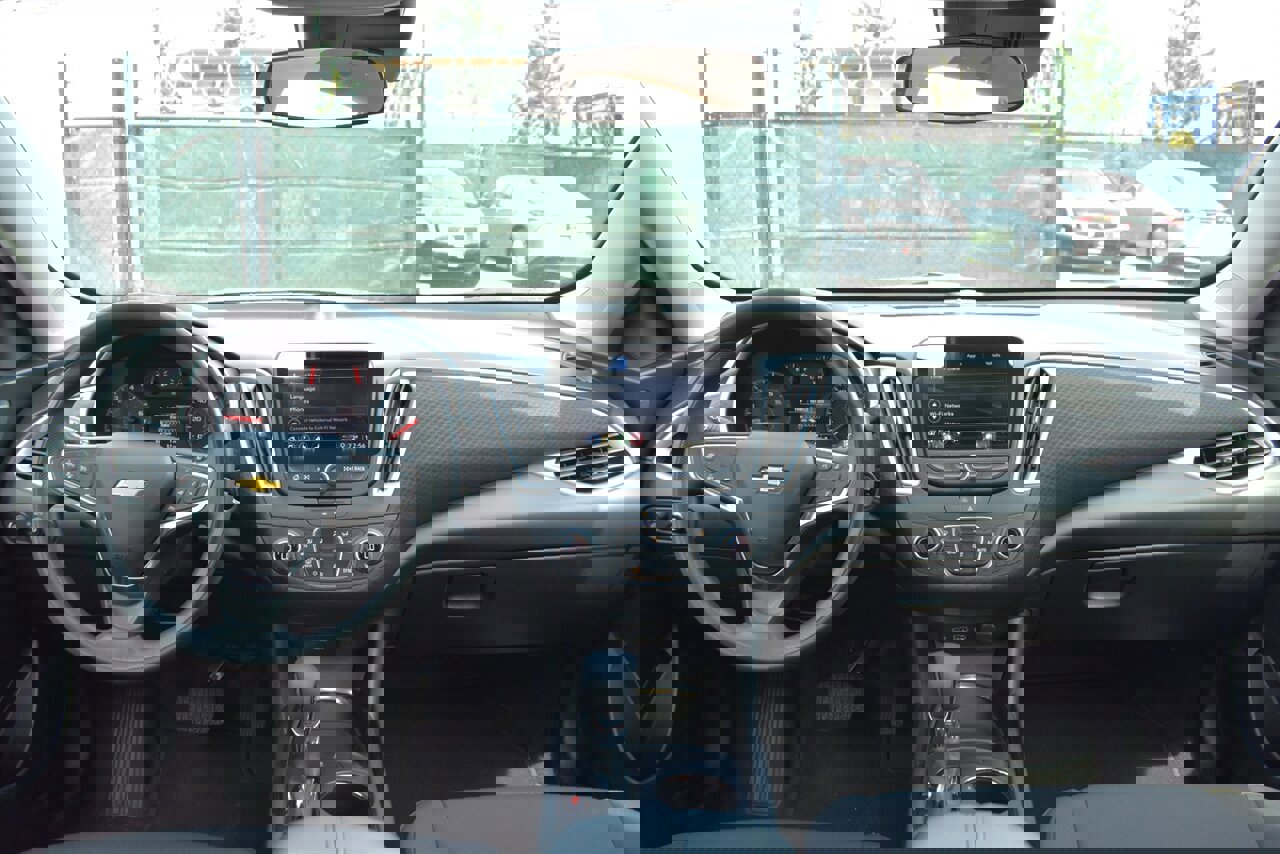 Used 2023 Chevrolet Malibu LT image 12