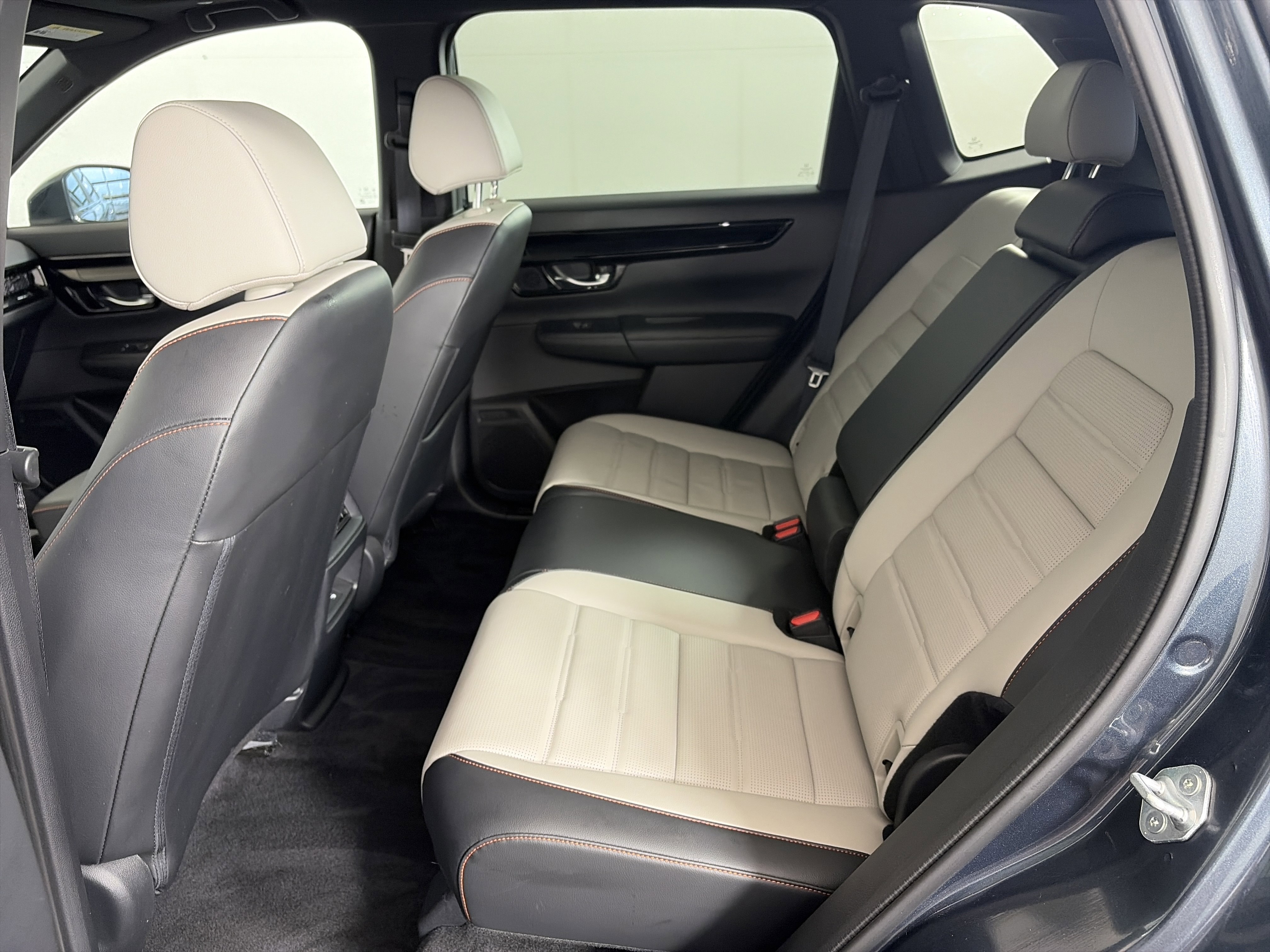 Used 2024 Honda CR-V Sport Touring image 7