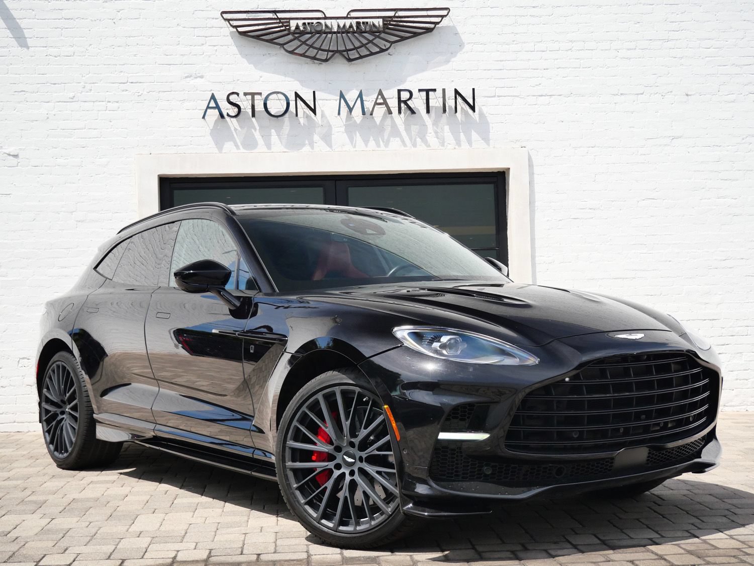 Used 2024 Aston Martin DBX 707 AWD/4WD image 1