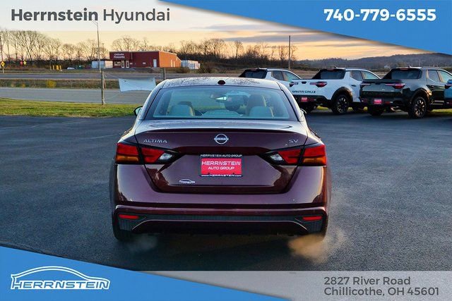 Used 2024 Nissan Altima 2.5 SV image 32