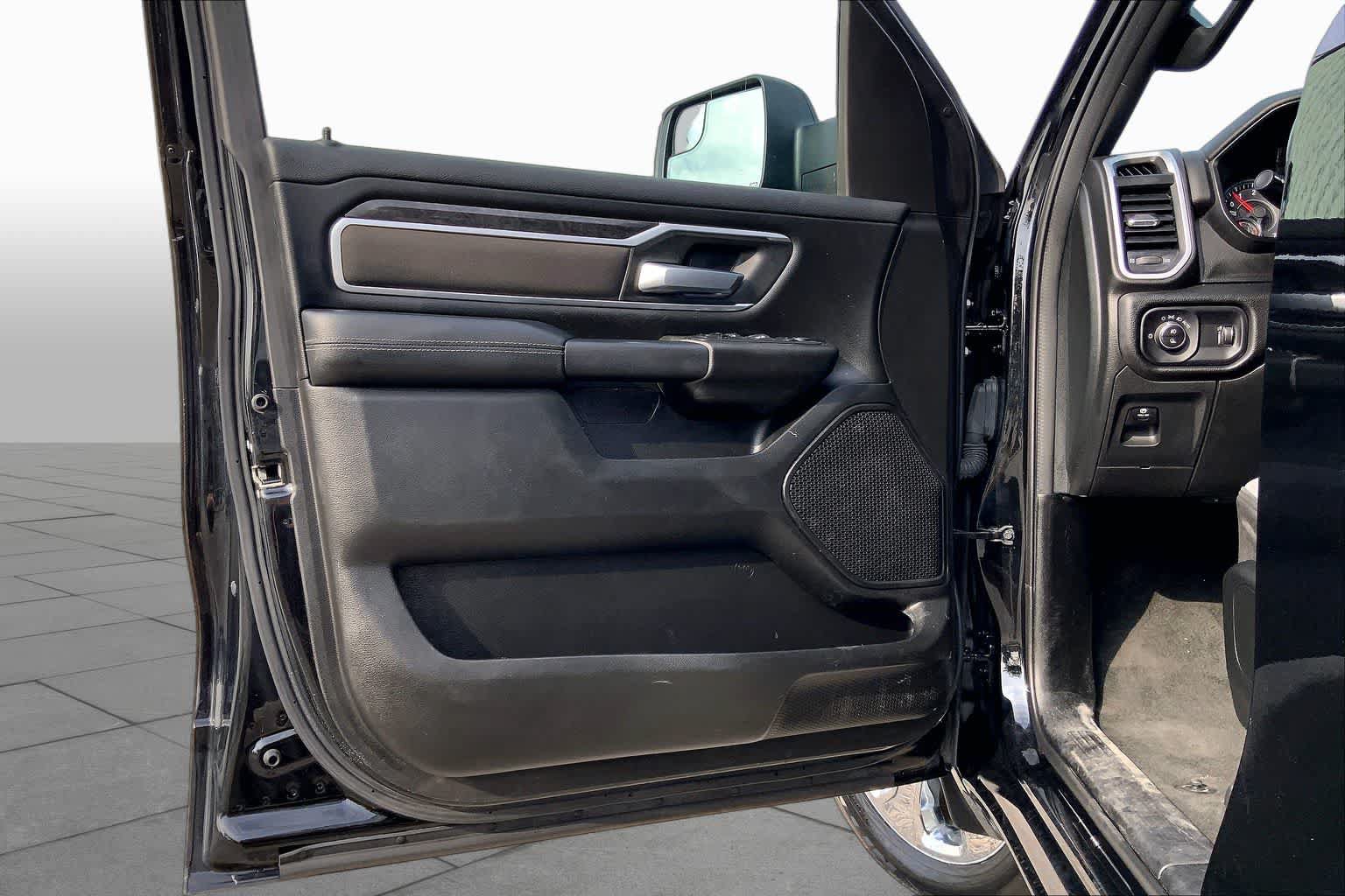 Used 2023 RAM 1500 Big Horn AWD/4WD image 42