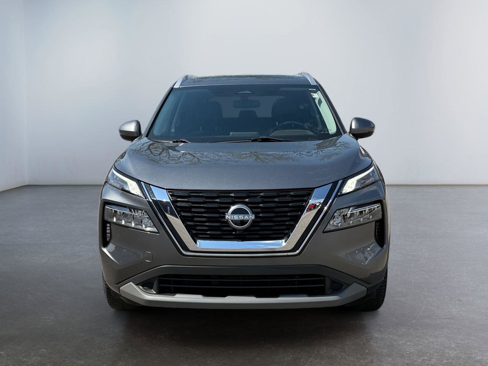 Used 2023 Nissan Rogue SV w/ SV Premium Package AWD/4WD image 8
