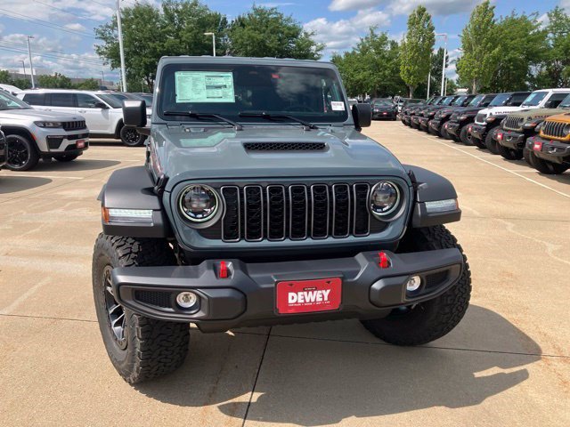 New 2026 Jeep Wrangler Unlimited Rubicon w/ Xtreme 35 Tire Package AWD/4WD image 2