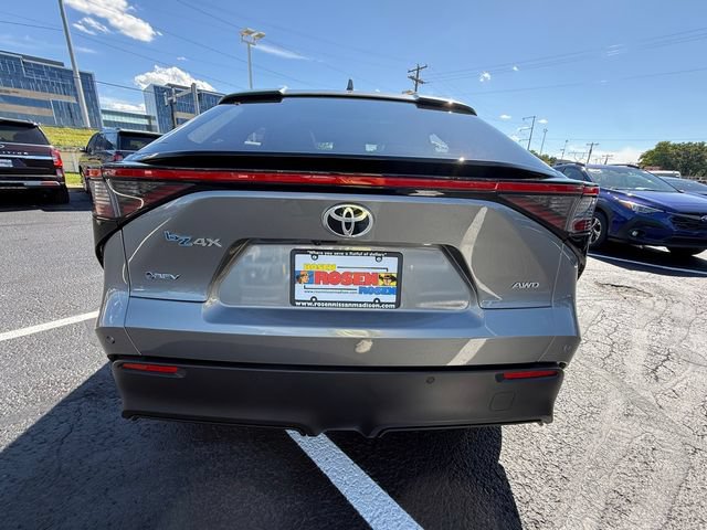 Used 2024 Toyota bZ4X AWD w/ Weather Package image 32
