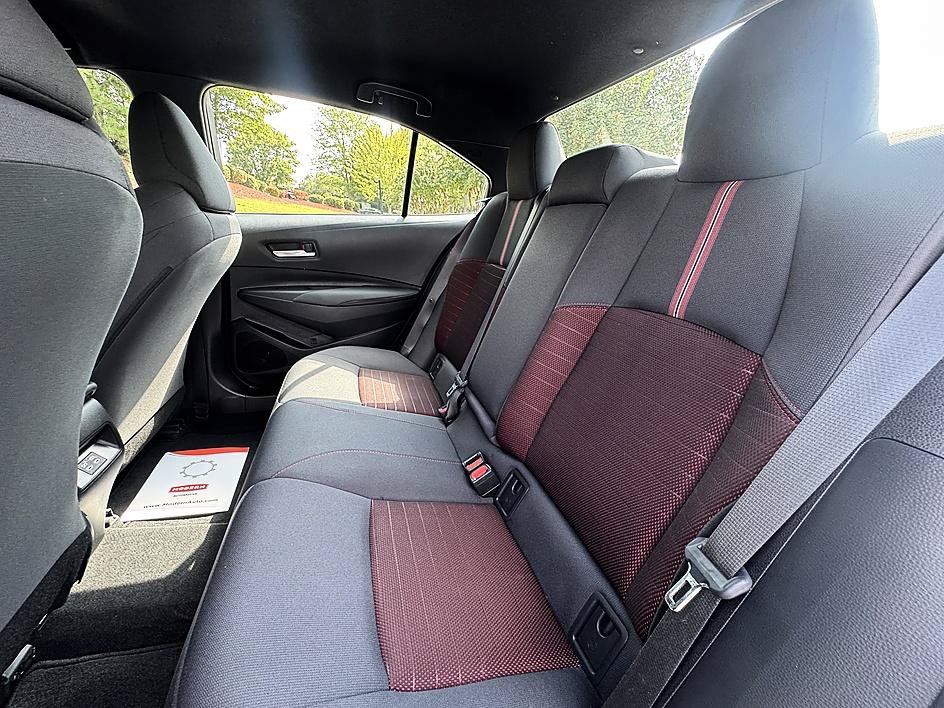 Certified 2025 Toyota Corolla SE FWD image 10