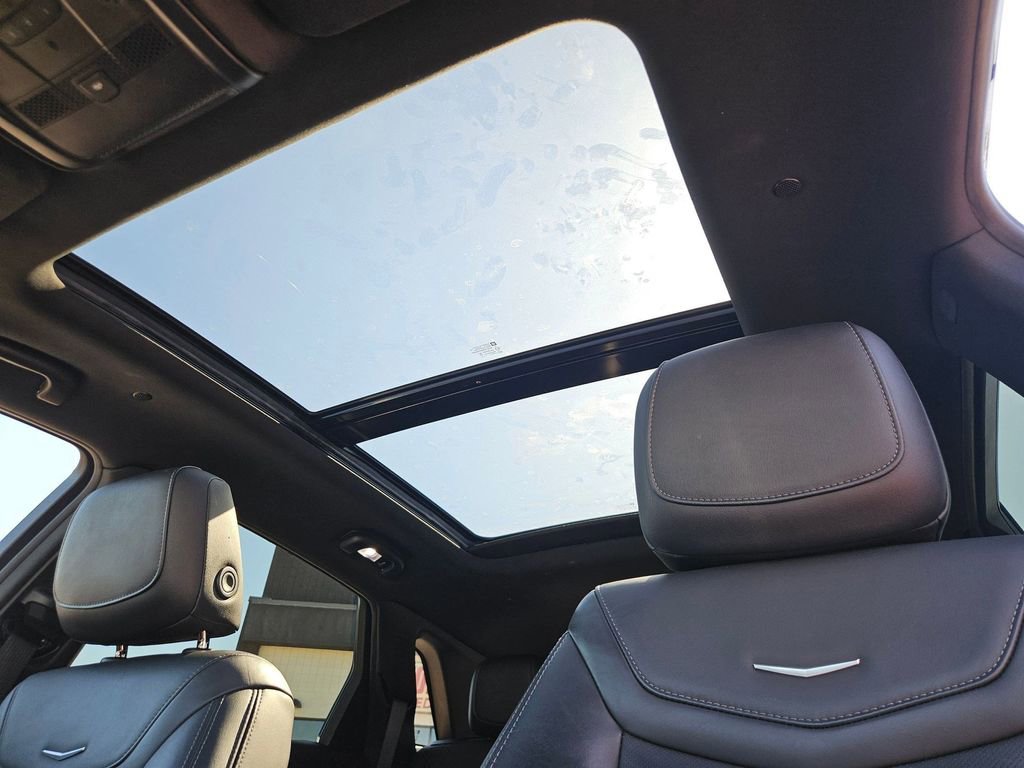 Used 2022 Cadillac XT5 Premium Luxury w/ LPO, Floor Liner Package image 24