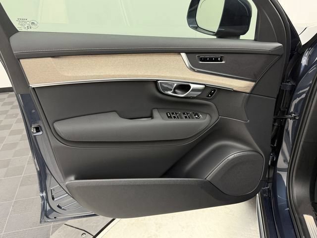 New 2026 Volvo XC90 B6 Core w/ Protection Package Premier AWD/4WD image 10
