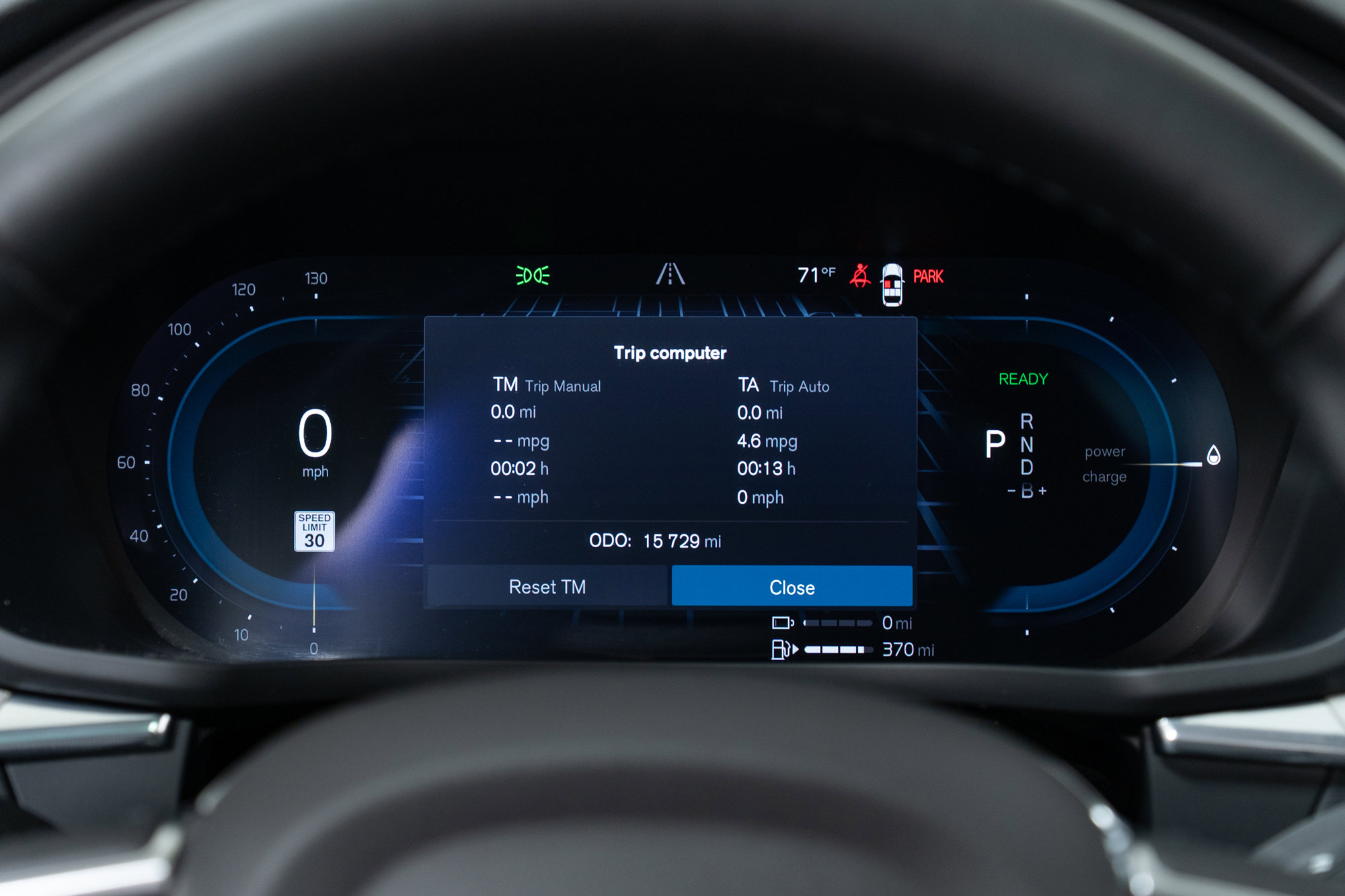 Used 2025 Volvo XC60 T8 Plus w/ Climate Package image 18