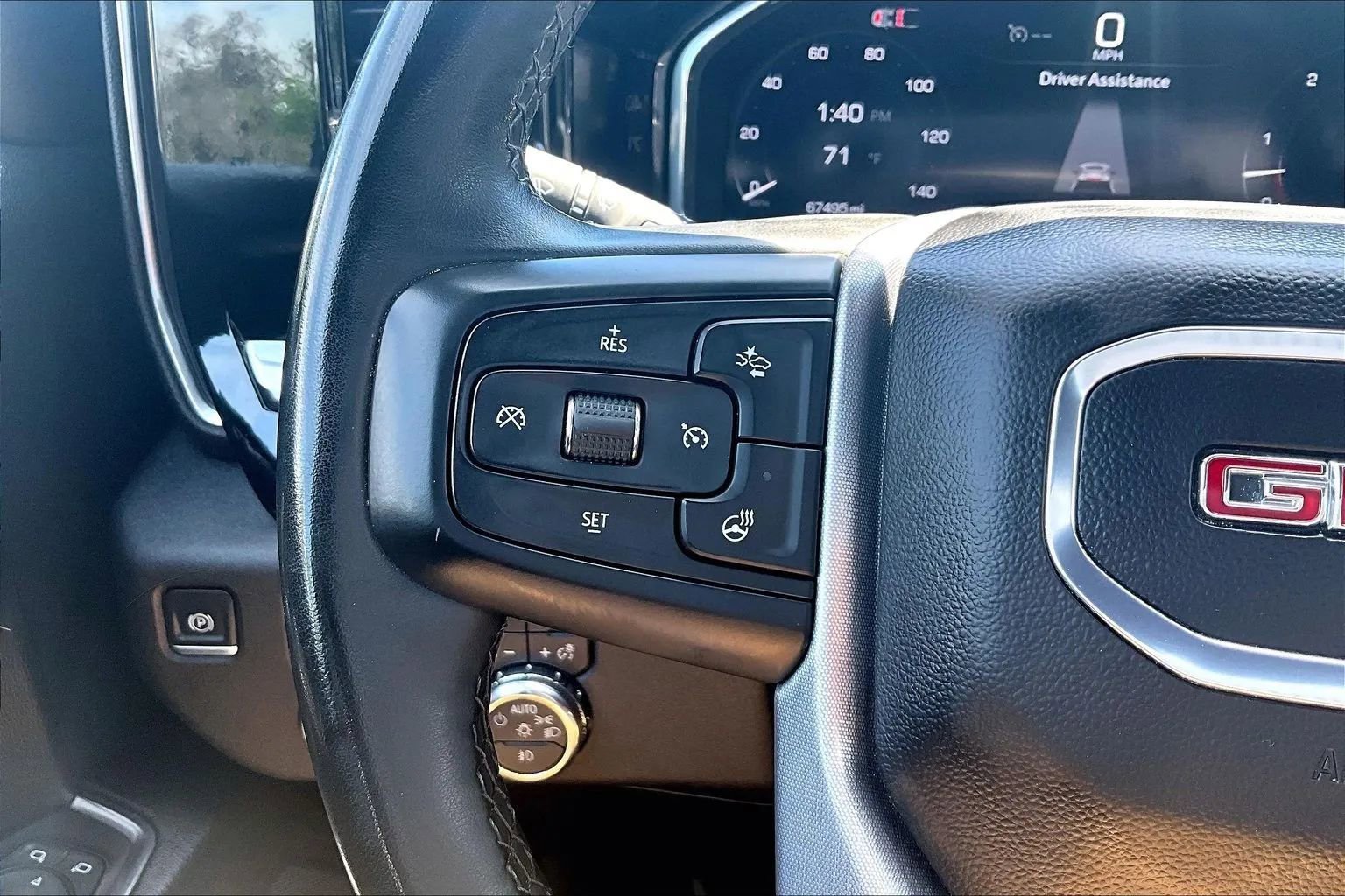 Used 2024 GMC Sierra 1500 SLT image 19