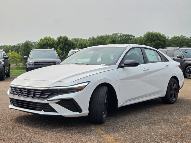 New 2026 Hyundai Elantra SEL Sport FWD image 12