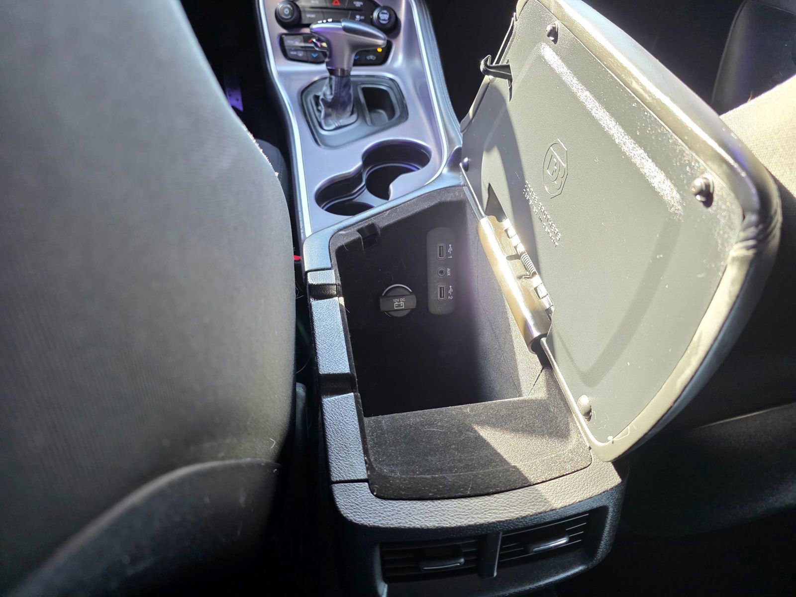 Used 2019 Dodge Challenger SXT image 16