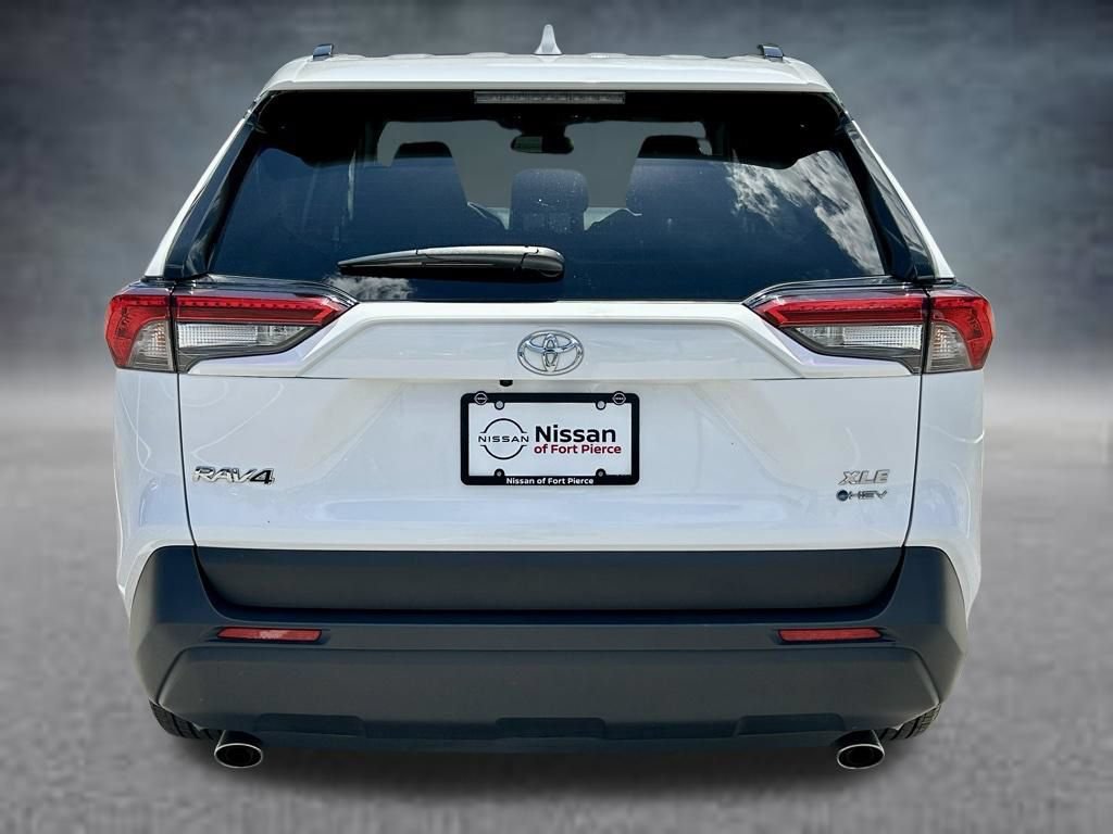 Used 2025 Toyota RAV4 XLE AWD/4WD image 7