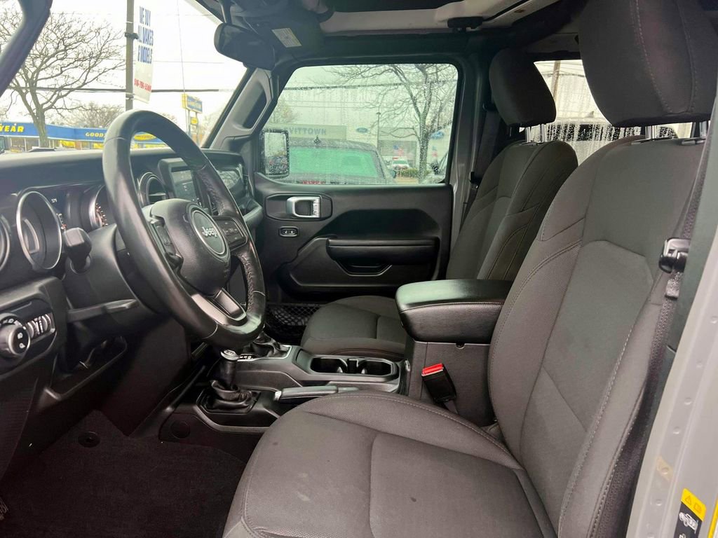 Certified 2022 Jeep Gladiator Sport image 11