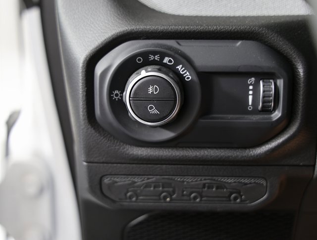 Used 2024 Jeep Gladiator Sport image 25