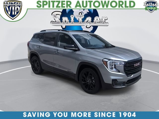 Used 2023 GMC Terrain SLE w/ Driver Convenience Package FWD image 2