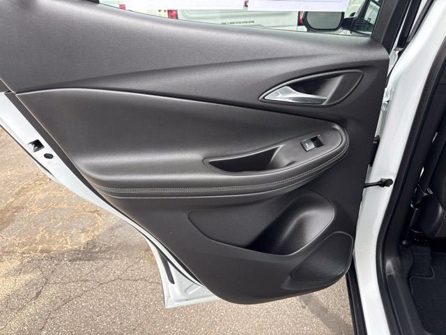 Used 2025 Buick Encore GX Preferred w/ Comfort Package FWD image 17
