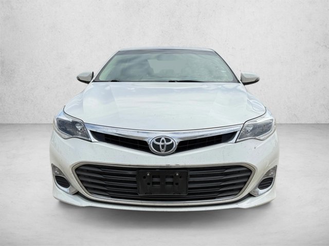 Used 2013 Toyota Avalon XLE FWD image 2