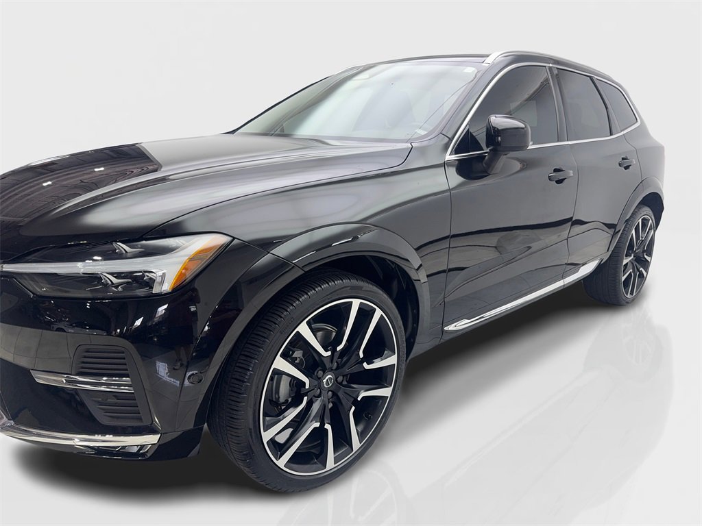 Used 2022 Volvo XC60 B5 Inscription w/ Protection Package Premier image 11