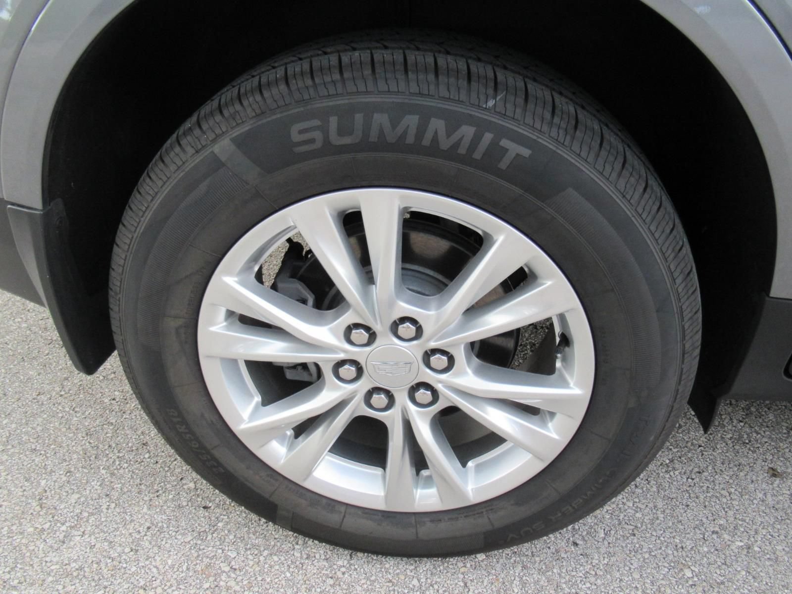 Used 2022 Cadillac XT5 Luxury AWD/4WD image 8