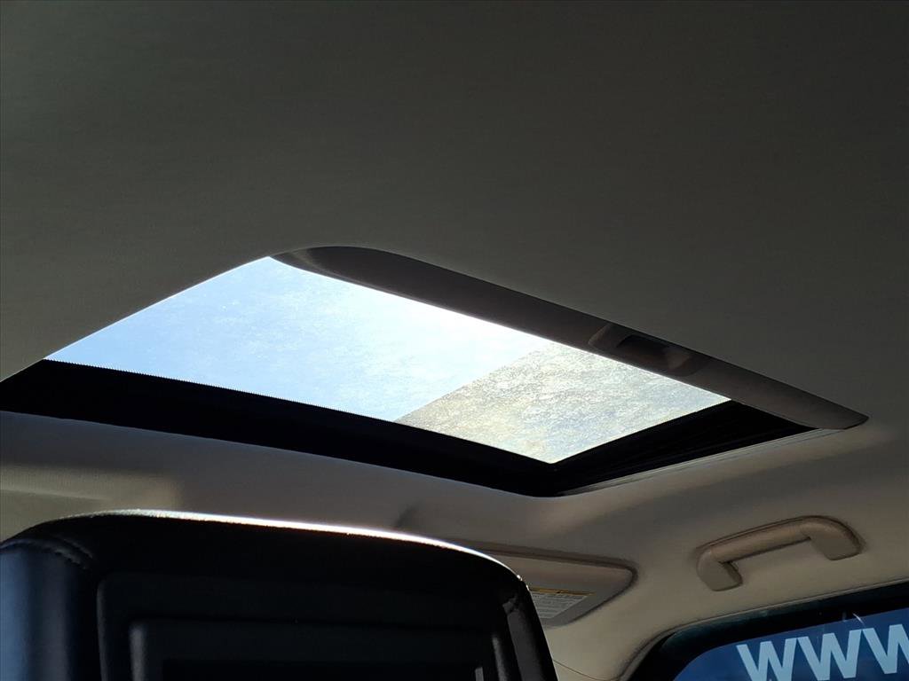 Used 2014 INFINITI QX80 4WD w/ Theater Package image 16