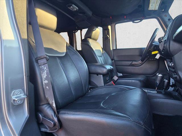 Used 2017 Jeep Wrangler Unlimited Sahara image 18
