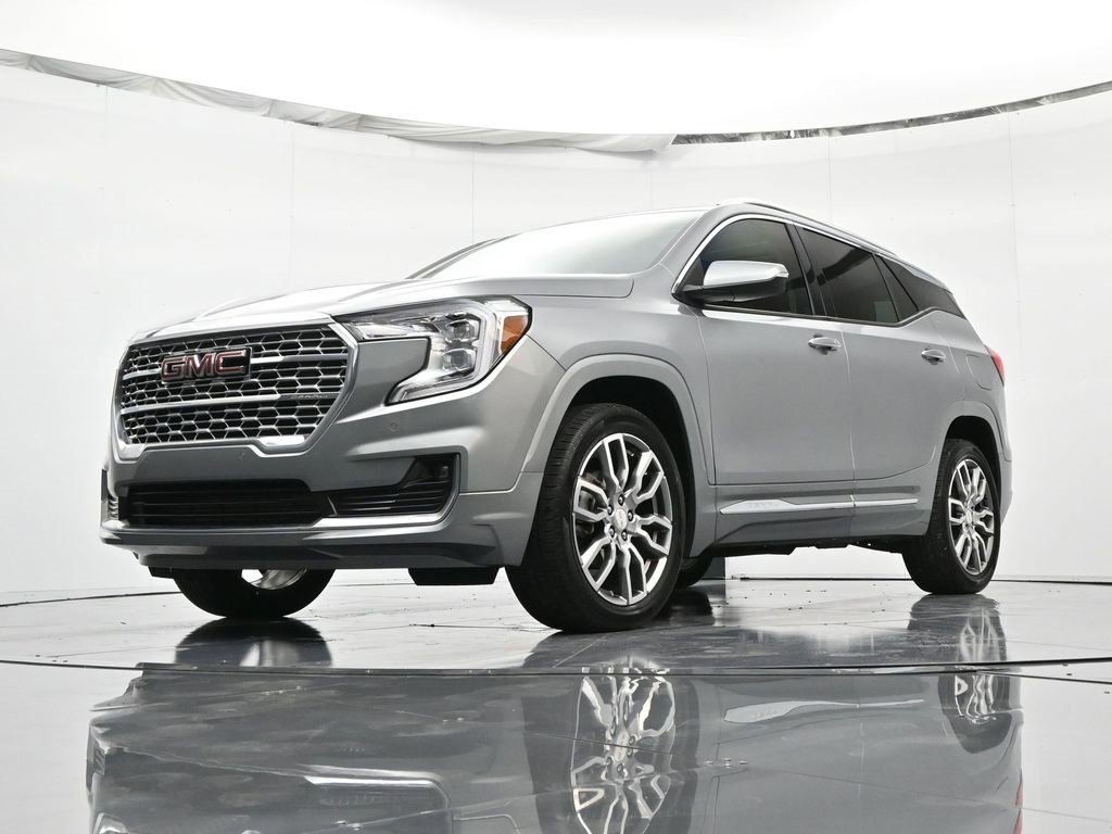Used 2023 GMC Terrain Denali image 36