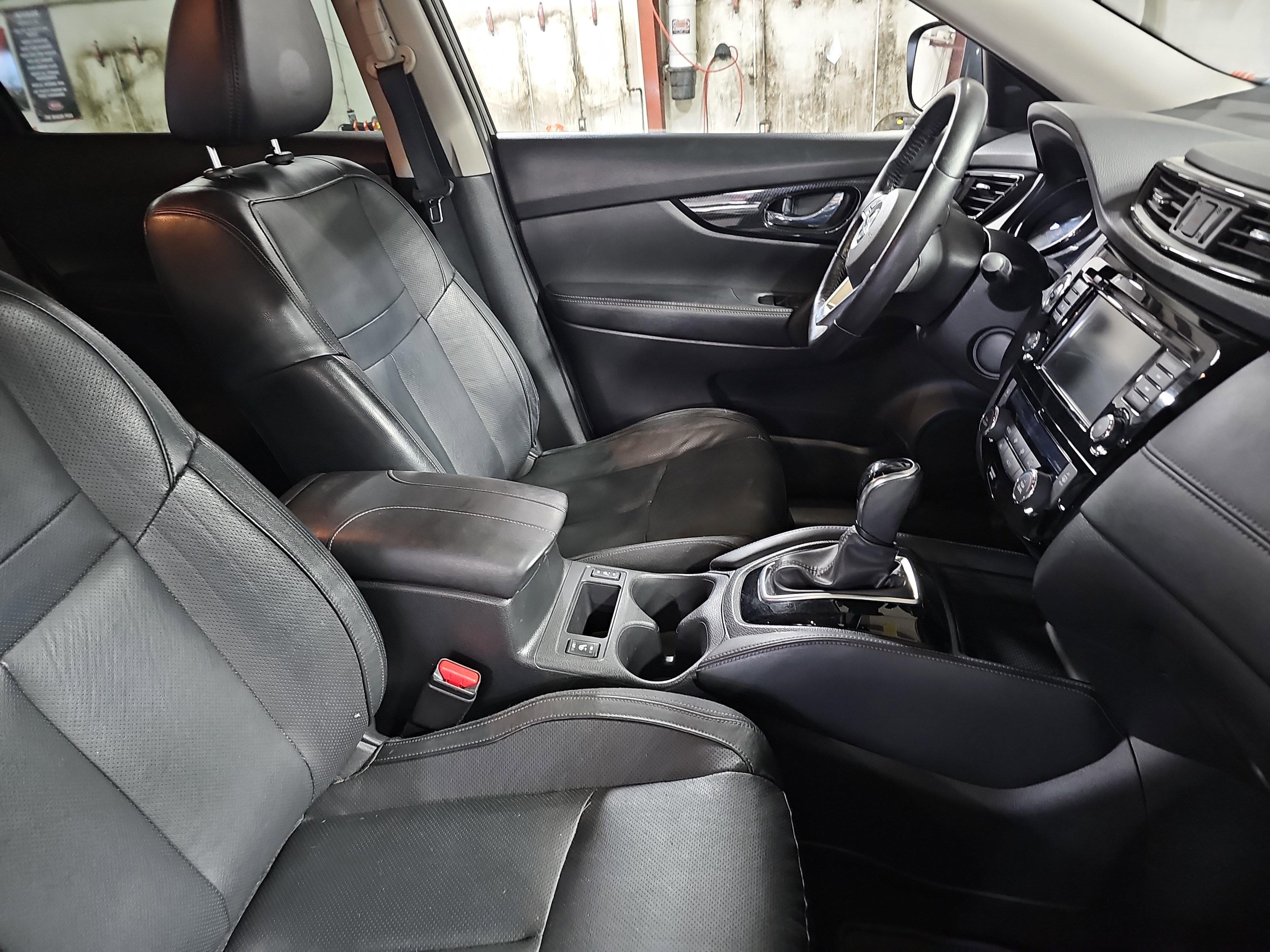 Used 2018 Nissan Rogue SL FWD image 10
