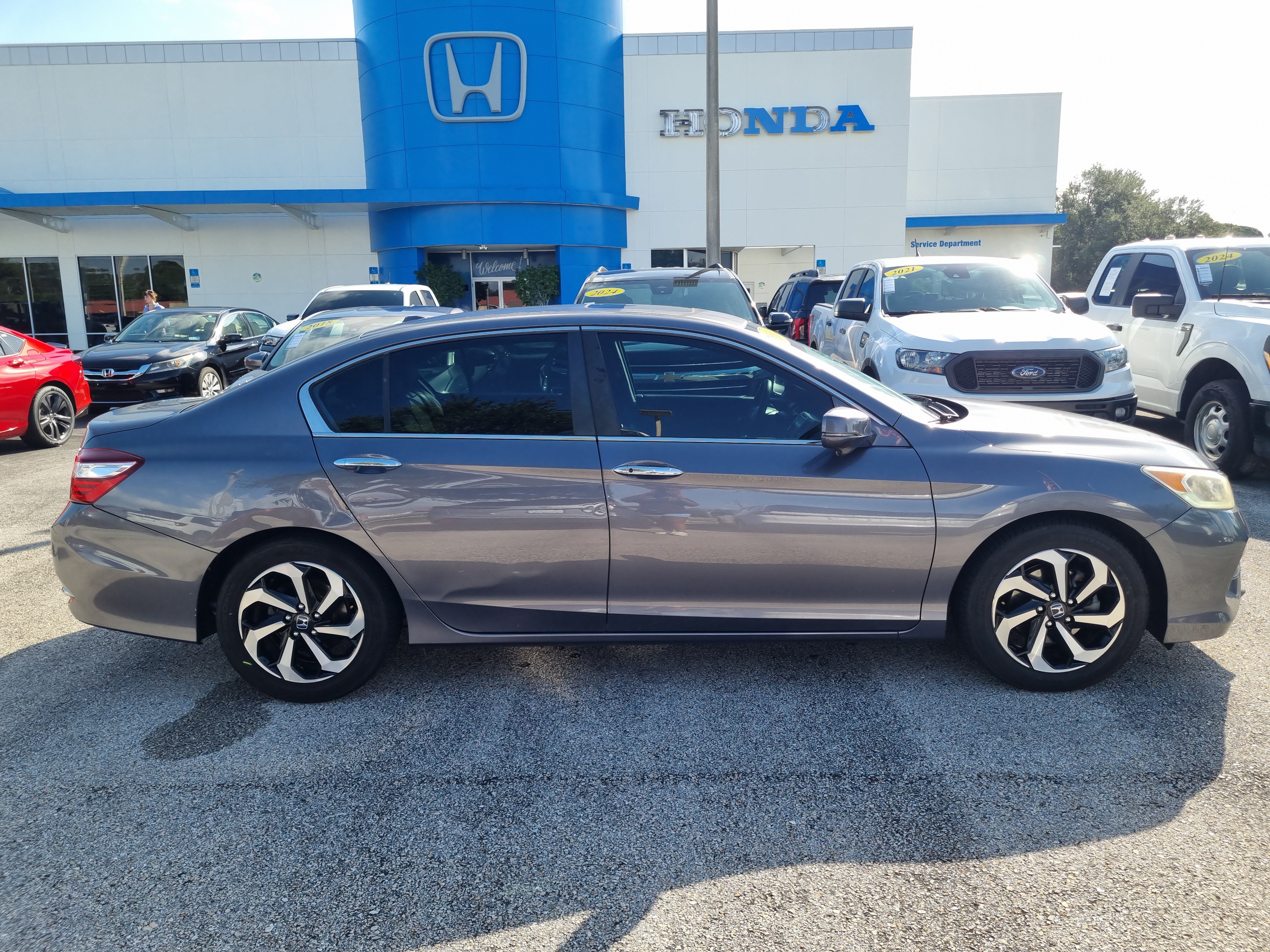 Used 2016 Honda Accord EX-L image 8