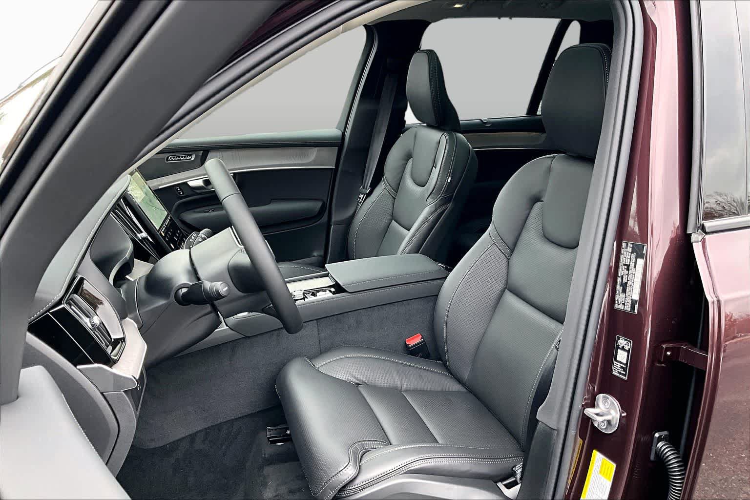 New 2026 Volvo XC90 B6 Ultra w/ Protection Package Premier AWD/4WD image 13