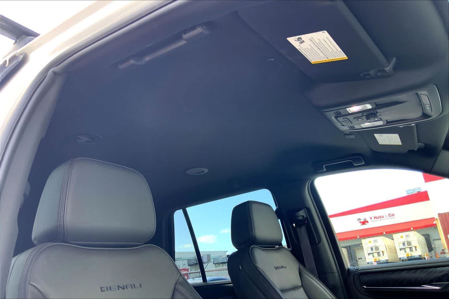 Used 2024 GMC Yukon Denali AWD/4WD image 30