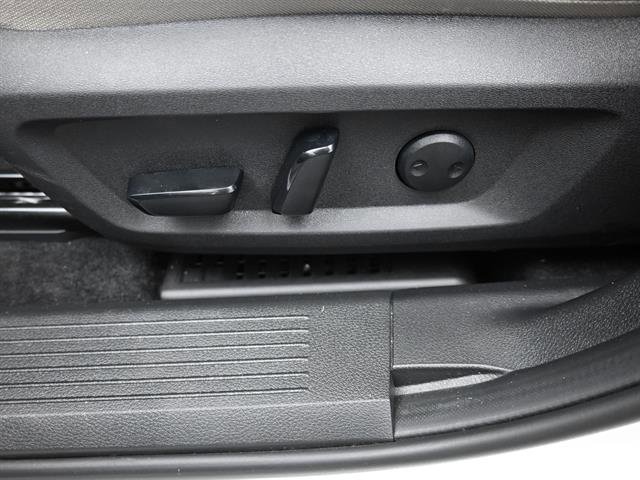 Used 2025 Nissan Rogue SL w/ Tech Package AWD/4WD image 8