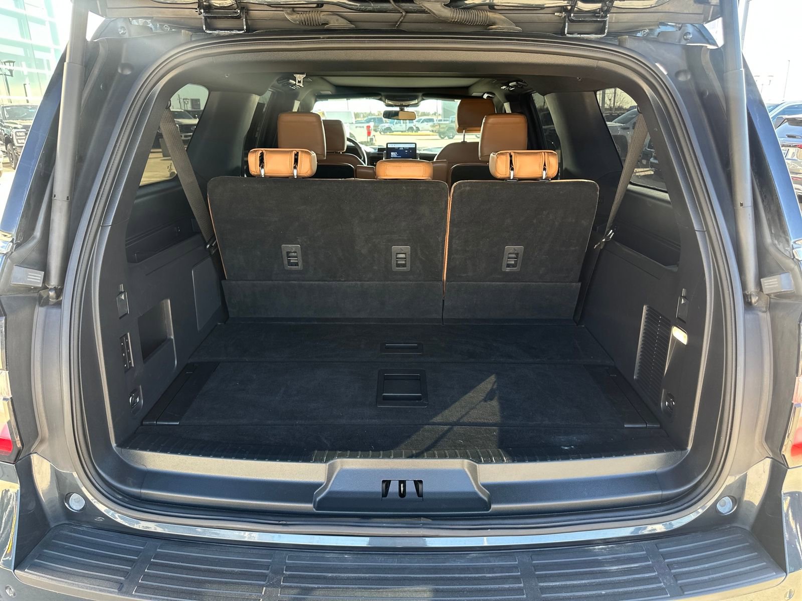 Used 2024 Ford Expedition Max Platinum image 31