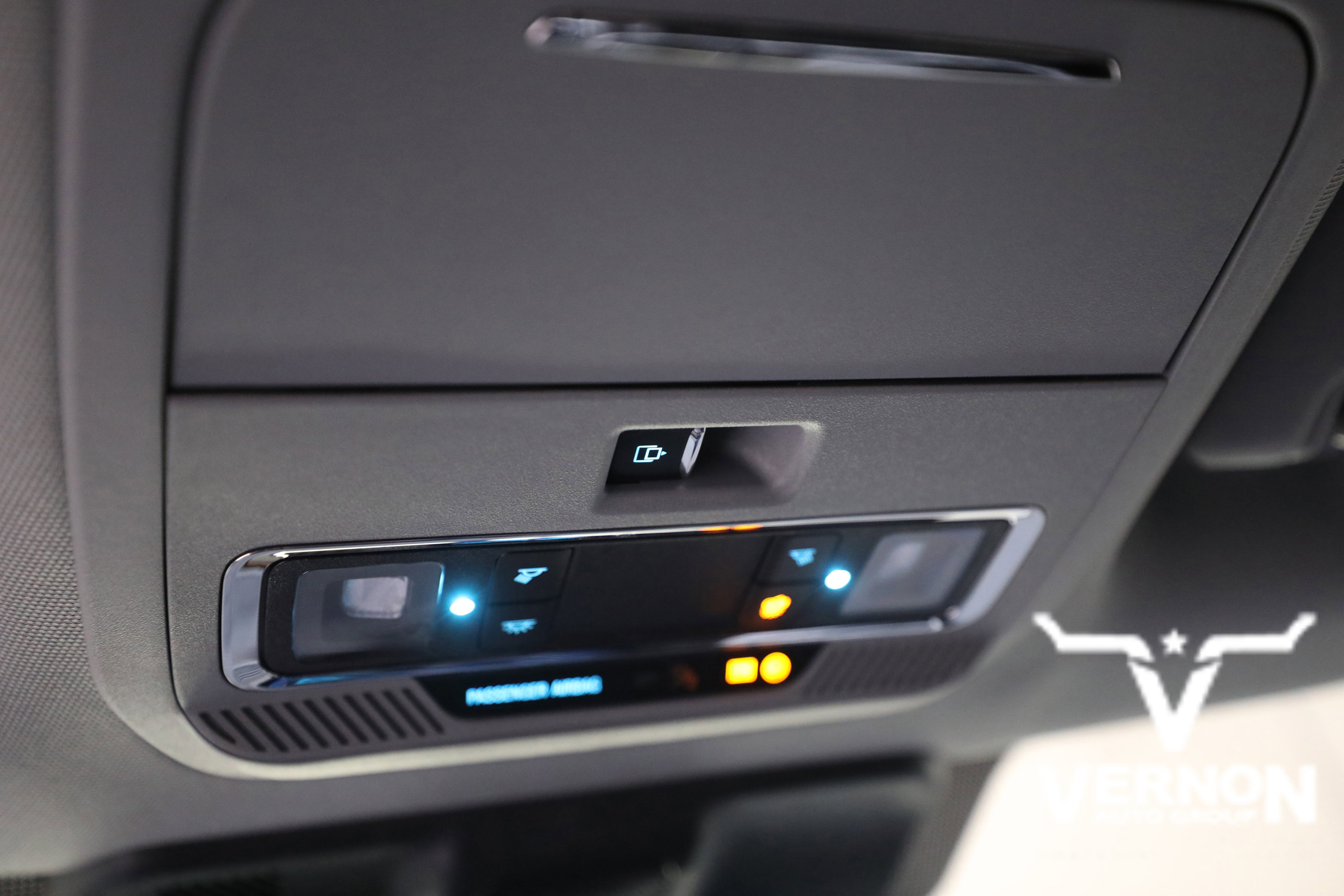 New 2026 Ford F250 Lariat w/ Chrome Package image 27