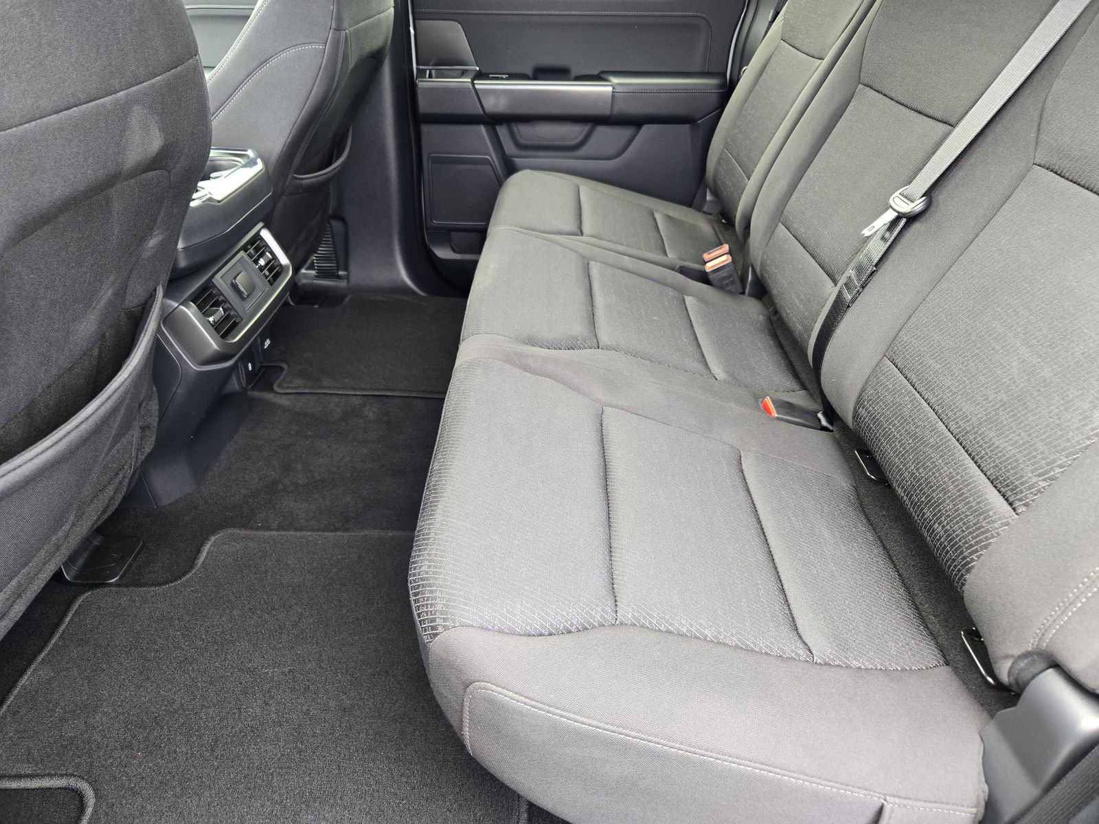 Used 2024 Ford F150 XLT w/ Equipment Group 302A MID RWD image 29