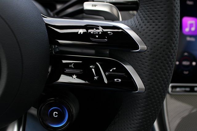 New 2025 Mercedes-Benz GLC 43 AMG 4MATIC image 24